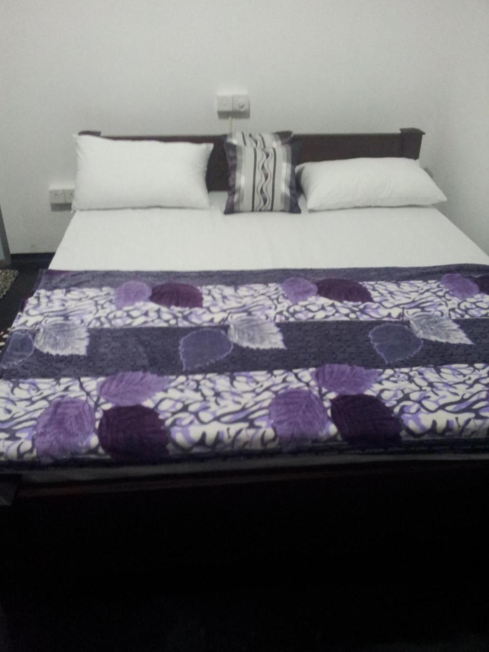 Ami Place Rooms With Kitchen Hikkaduwa Exterior foto